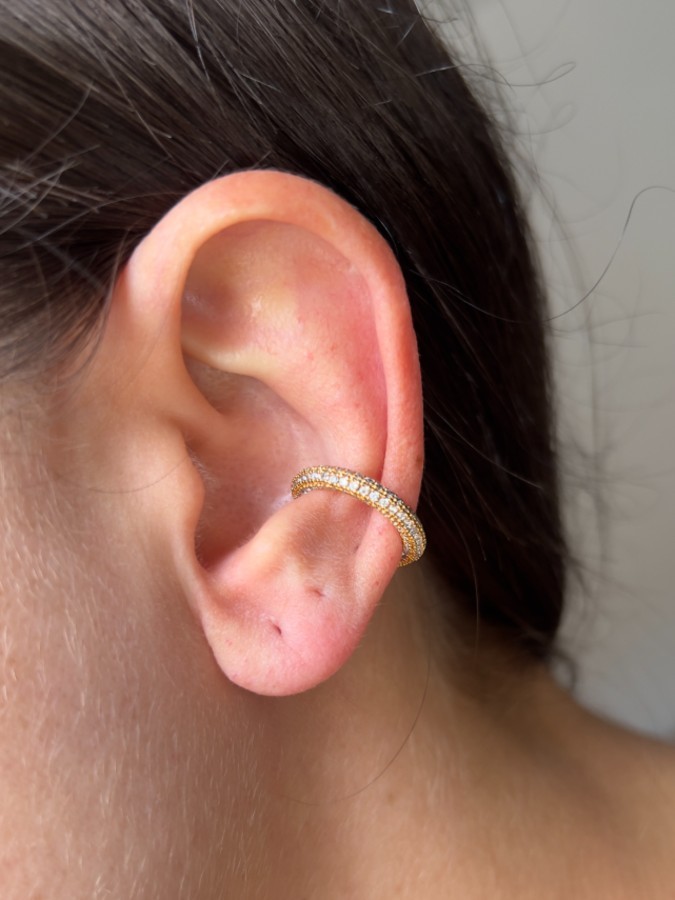 Piercing Fake Cravejado com Zircônias Dourado