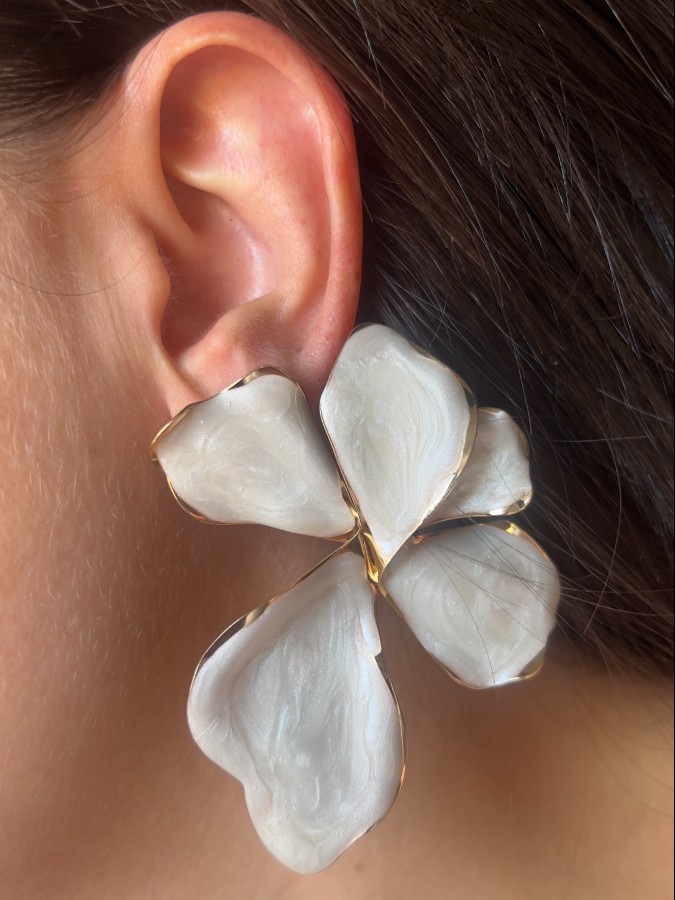 Brinco Flor Madrepérola