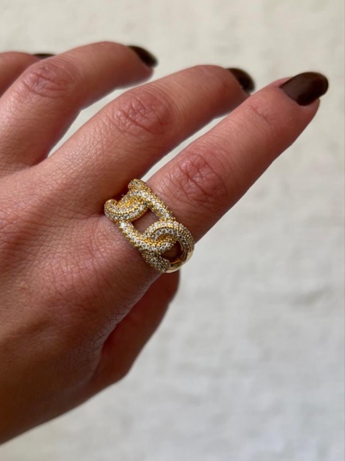 Anel Corrente Cravejado Dourado